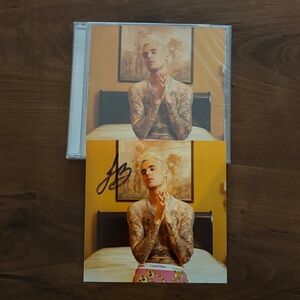 Justin Bieber- RARE   YUMMY hand signed in sharpie  CD